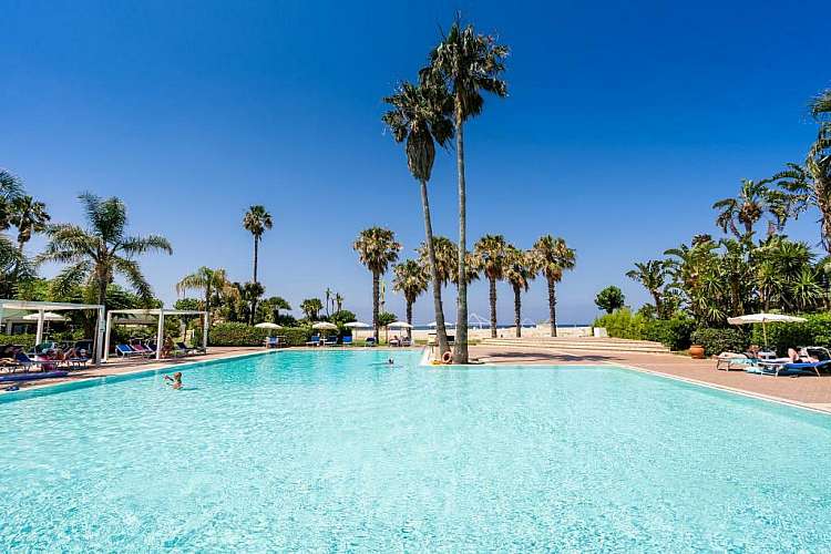 SICILIA MARE LE DUNE BEACH CLUB 4 STELLE DIRETTAMENTE SUL MARE AGOSTO